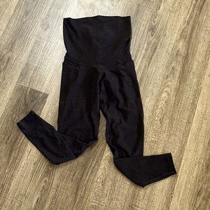 Beyond yoga maternity leggings with pockets